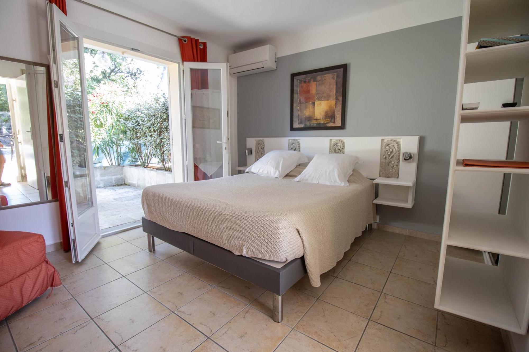 Athena Motel แซงเตกูลฟ์ ภายนอก รูปภาพ