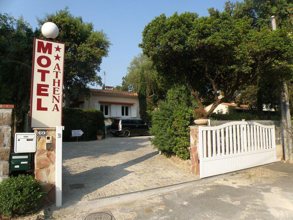 Athena Motel แซงเตกูลฟ์ ภายนอก รูปภาพ
