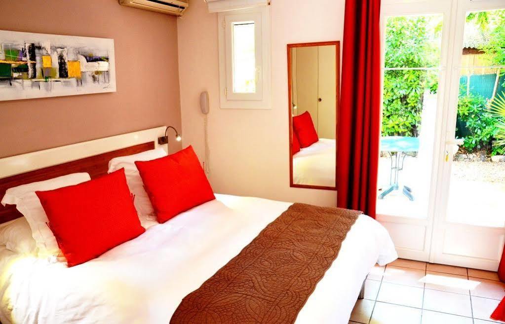 Athena Motel แซงเตกูลฟ์ ภายนอก รูปภาพ