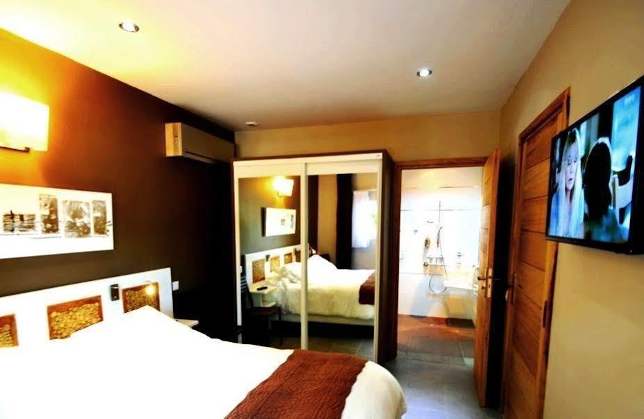 Athena Motel แซงเตกูลฟ์ ภายนอก รูปภาพ